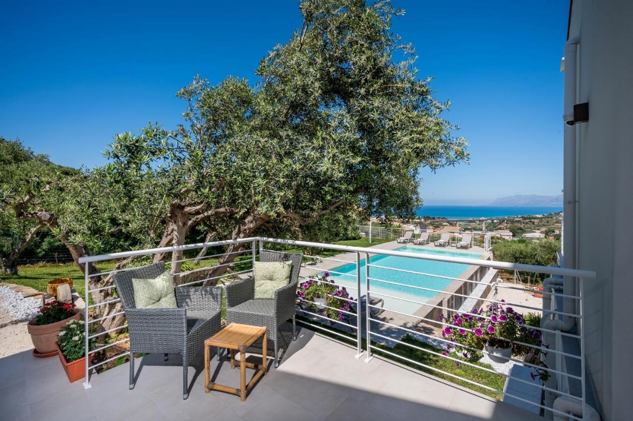 Villa Maria Con Piscina E Vista Mare Castellammare del Golfo Ngoại thất bức ảnh